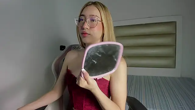 Snapshot of Princess_tokyo chatting on December 2025 07:53:02 PM Princess tokyo online show from December 2025 07:53:02 PM