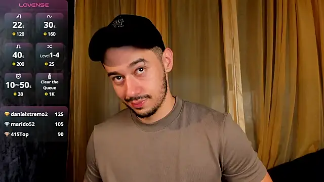 Snapshot of Salvatore_costa chatting on February 2025 10:25:02 PM Salvatore costa online show from February 2025 10:25:02 PM