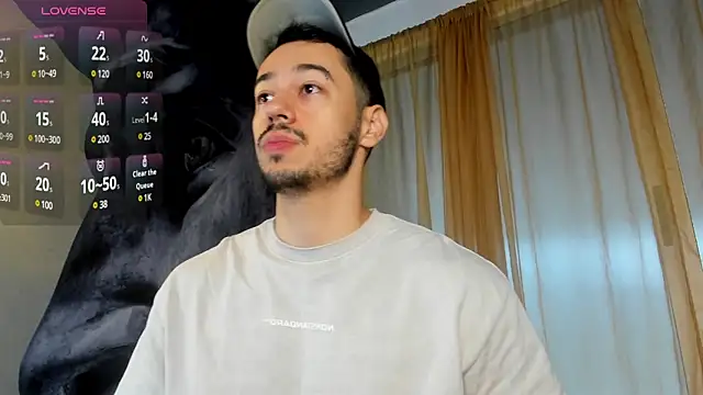 Snapshot of Salvatore_costa chatting on February 2025 02:44:02 PM Salvatore costa online show from February 2025 02:44:02 PM