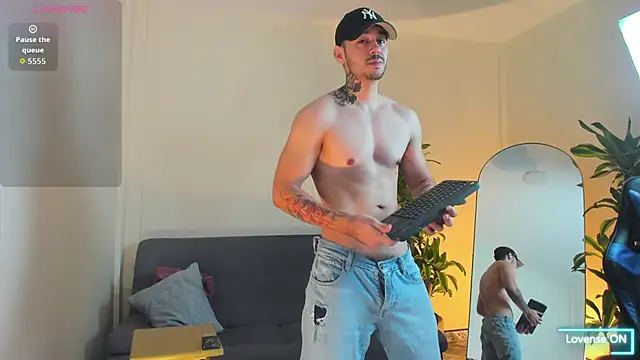 Snapshot of Salvatore_costa chatting on September 2025 04:27:01 AM Salvatore costa online show from September 2025 04:27:01 AM