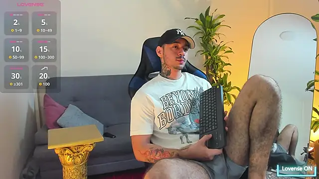 Snapshot of Salvatore_costa chatting on September 2025 02:59:02 AM Salvatore costa online show from September 2025 02:59:02 AM