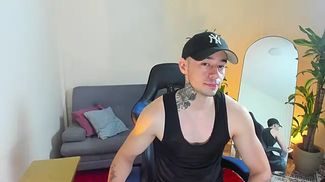 Snapshot of Salvatore_costa chatting on October 2025 12:40:02 AM Salvatore costa online show from October 2025 12:40:02 AM