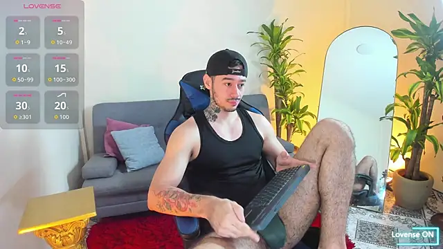 Snapshot of Salvatore_costa chatting on October 2025 12:44:01 AM Salvatore costa online show from October 2025 12:44:01 AM