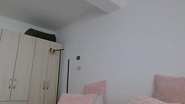 Snapshot of Andrewine89 chatting on November 2025 09:02:02 PM Andrewine89 online show from November 2025 09:02:02 PM