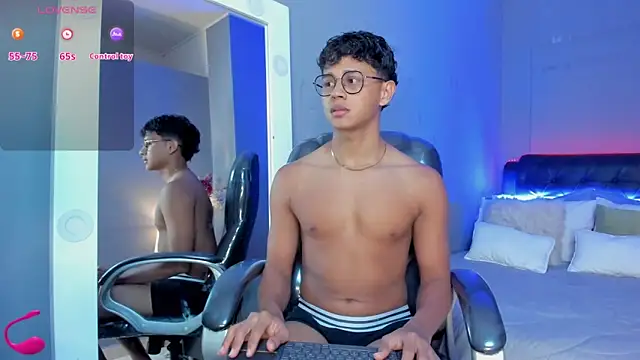 Snapshot of Dawn16_ chatting on November 2025 10:10:02 PM Dawn16 online show from November 2025 10:10:02 PM