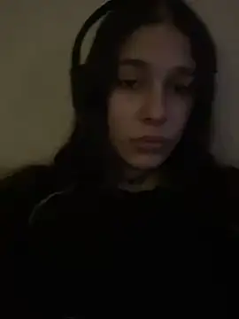 Snapshot of mollyEXD chatting on February 2025 12:48:02 PM mollyEXD online show from February 2025 12:48:02 PM