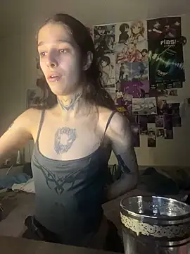 Snapshot of mollyEXD chatting on March 2025 10:13:02 PM mollyEXD online show from March 2025 10:13:02 PM