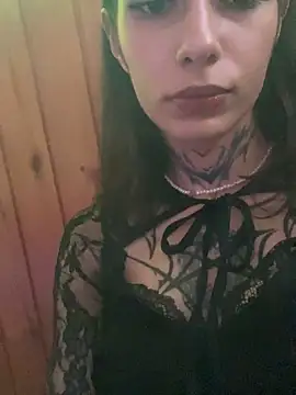 Snapshot of mollyEXD chatting on September 2025 03:57:01 PM mollyEXD online show from September 2025 03:57:01 PM