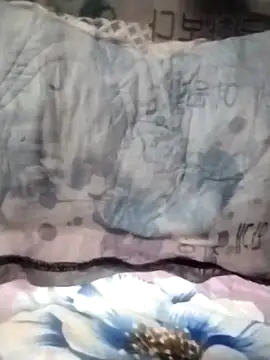 hungrydog18 online show from October 2025 08:09:01 PM