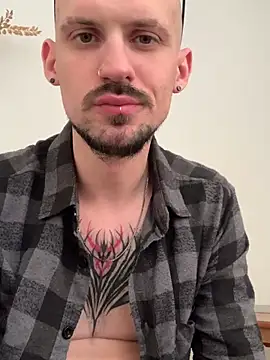 AssHunter4k online show from February 2025 02:43:02 PM