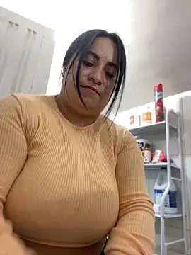 Snapshot of Miia_Jazmin chatting on February 2025 03:21:01 PM Miia Jazmin online show from February 2025 03:21:01 PM