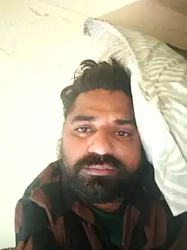 Snapshot of Raziv_komal143 chatting on February 2025 11:20:01 AM Raziv komal143 online show from February 2025 11:20:01 AM