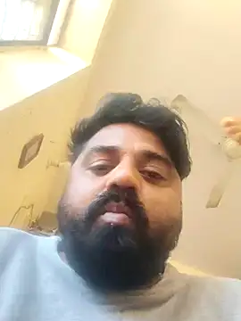 Snapshot of Raziv_komal143 chatting on November 2025 10:47:02 AM Raziv komal143 online show from November 2025 10:47:02 AM