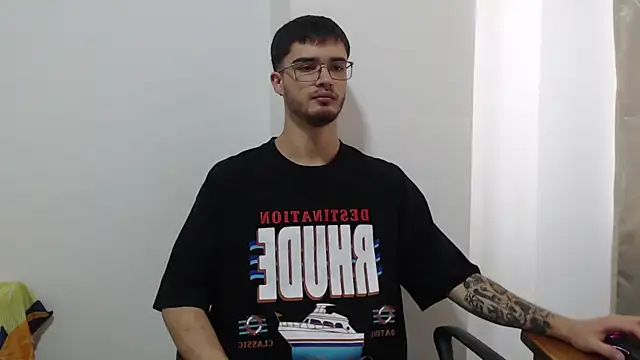 Aleex Miller online show from October 2025 08:29:02 PM