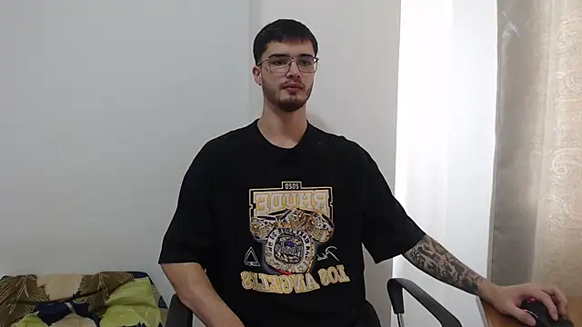 Aleex Miller online show from October 2025 07:11:02 PM