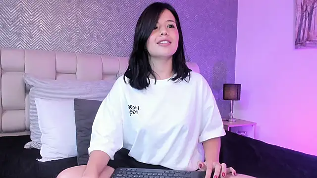 Snapshot of ah_mara_ chatting on February 2025 03:50:02 PM ah mara online show from February 2025 03:50:02 PM