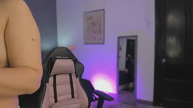 Snapshot of ah_mara_ chatting on October 2025 11:33:02 AM ah mara online show from October 2025 11:33:02 AM