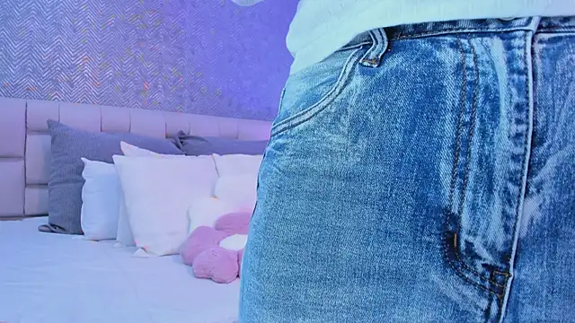 Snapshot of ah_mara_ chatting on November 2025 11:32:02 AM ah mara online show from November 2025 11:32:02 AM