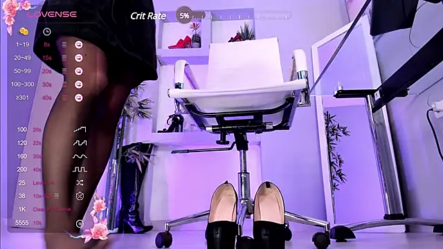 hannah howeell   online show from January 2025 03:28:02 PM