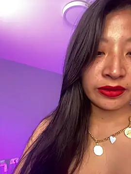 hannah howeell   online show from February 2025 10:07:01 AM