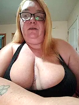 diosacurvy1984 online show from October 2025 08:17:01 AM