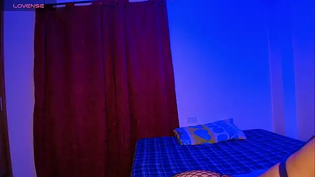 Snapshot of lyraral-f chatting on February 2025 02:58:01 AM lyraral-f online show from February 2025 02:58:01 AM