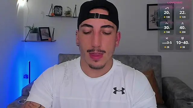 Snapshot of dylanspencer28 chatting on October 2025 03:03:02 AM dylanspencer28 online show from October 2025 03:03:02 AM