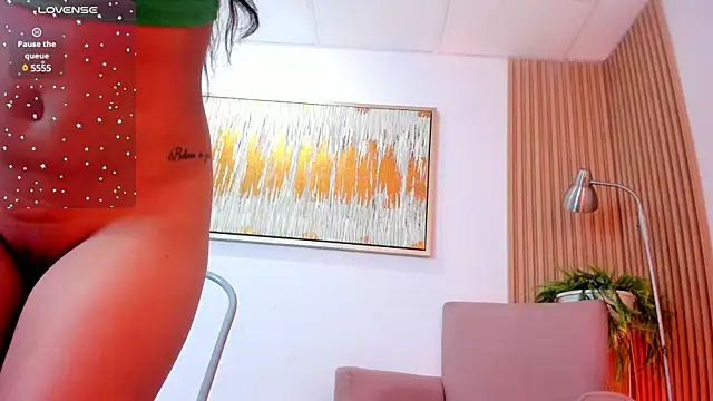 laurah hill online show from January 2025 07:38:01 PM
