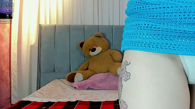 Snapshot of camilapersy chatting on February 2025 12:37:02 PM camilapersy online show from February 2025 12:37:02 PM