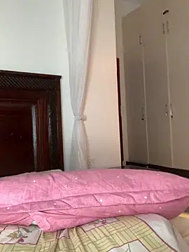 madell online show from November 2025 02:57:02 AM