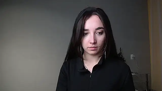 Eva Gloryy online show from February 2025 07:38:01 PM