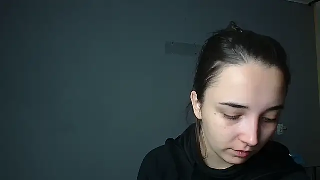 Eva Gloryy online show from October 2025 03:08:02 PM