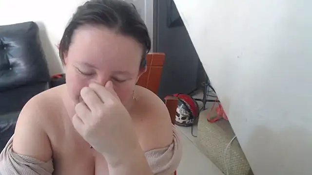 Yohis Kiut25 online show from September 2025 07:08:02 PM