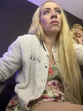 viktoria davis  online show from October 2025 10:59:02 PM