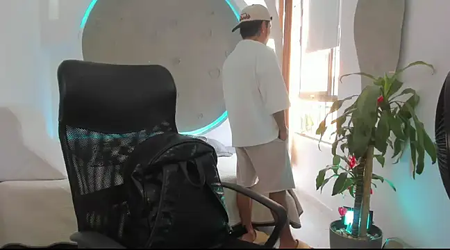 tattokoi online show from March 2025 07:31:02 PM