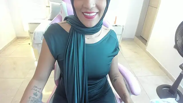 Zulema hamdi online show from January 2025 07:28:01 PM