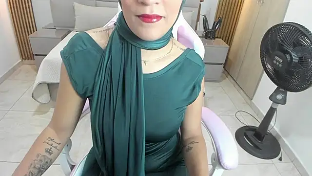 Zulema hamdi online show from January 2025 12:10:01 PM