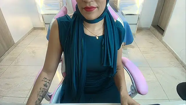 Zulema hamdi online show from February 2025 07:22:02 PM