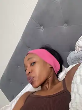 Snapshot of Go_Meg chatting on October 2025 03:46:02 PM Go Meg online show from October 2025 03:46:02 PM