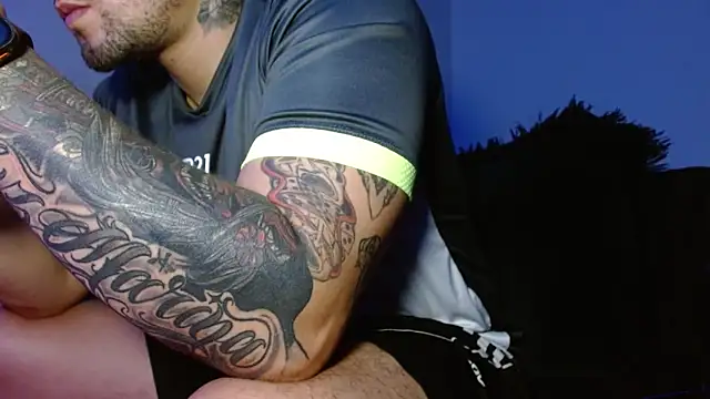 Snapshot of Lliam_2 chatting on October 2025 02:03:02 AM Lliam 2 online show from October 2025 02:03:02 AM