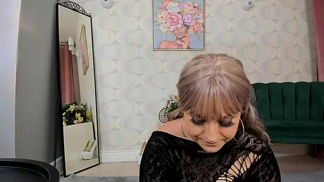 Snapshot of PatriciaSpice chatting on February 2025 08:18:02 AM PatriciaSpice online show from February 2025 08:18:02 AM