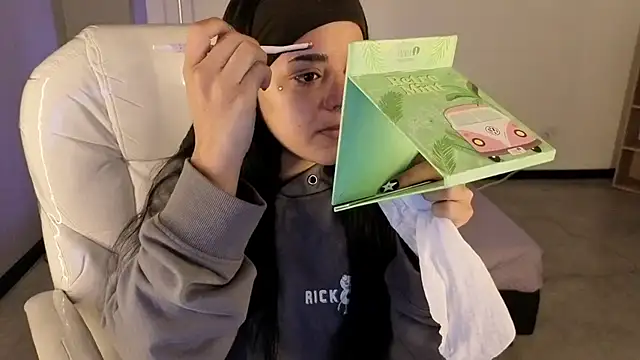 Snapshot of Nicole_Foxx_ chatting on October 2025 06:38:02 PM Nicole Foxx online show from October 2025 06:38:02 PM