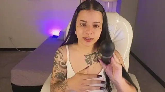 Snapshot of Nicole_Foxx_ chatting on October 2025 07:46:02 PM Nicole Foxx online show from October 2025 07:46:02 PM