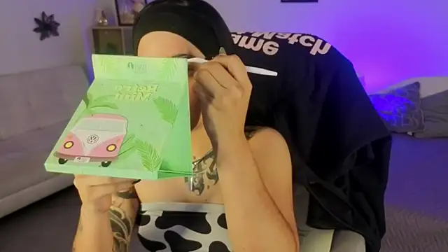 Snapshot of Nicole_Foxx_ chatting on October 2025 07:25:02 PM Nicole Foxx online show from October 2025 07:25:02 PM