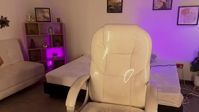 Snapshot of Nicole_Foxx_ chatting on October 2025 07:46:02 PM Nicole Foxx online show from October 2025 07:46:02 PM