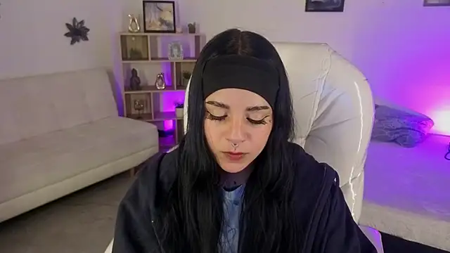 Snapshot of Nicole_Foxx_ chatting on October 2025 08:03:02 PM Nicole Foxx online show from October 2025 08:03:02 PM