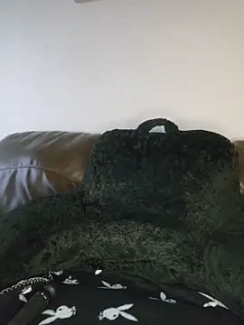 Snapshot of TattedMamaXOXO chatting on October 2025 04:07:02 PM TattedMamaXOXO online show from October 2025 04:07:02 PM