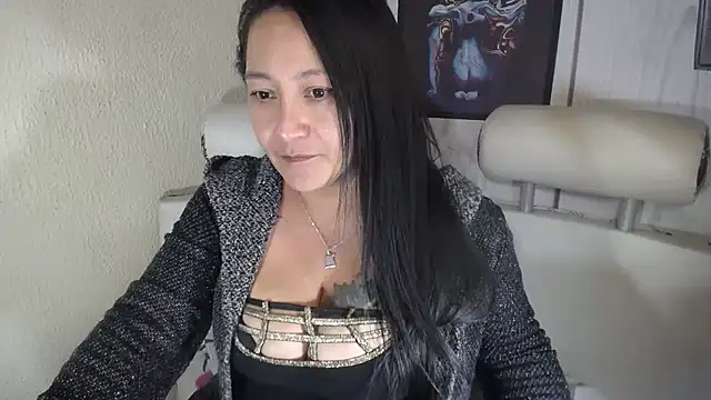 JULIANAWET69 online show from January 2025 04:04:01 AM