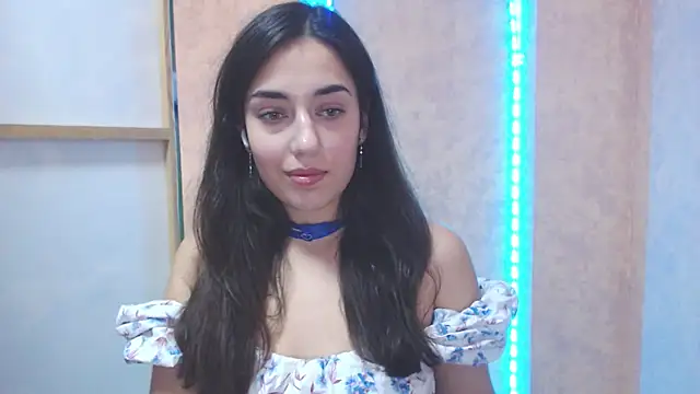 Lovelllyy online show from February 2025 11:23:02 AM