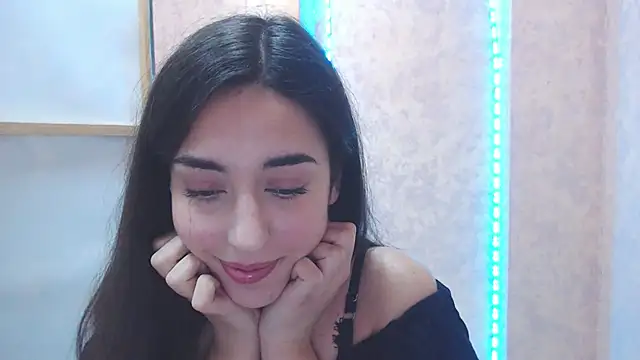 Lovelllyy online show from February 2025 10:29:02 AM